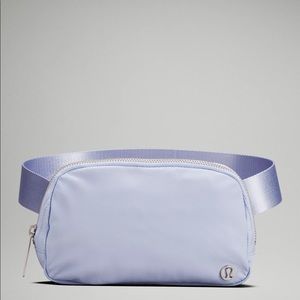 NWT everywhere belt bag pastel blue